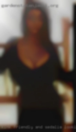 Kink friendly Sedalia looking to fuck and love to reciprocate.
