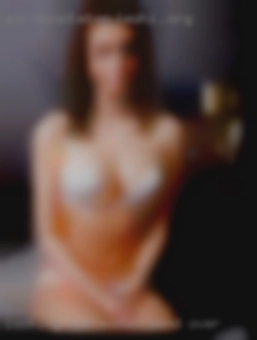 Looking woman bend over for nsa/fwb  type.